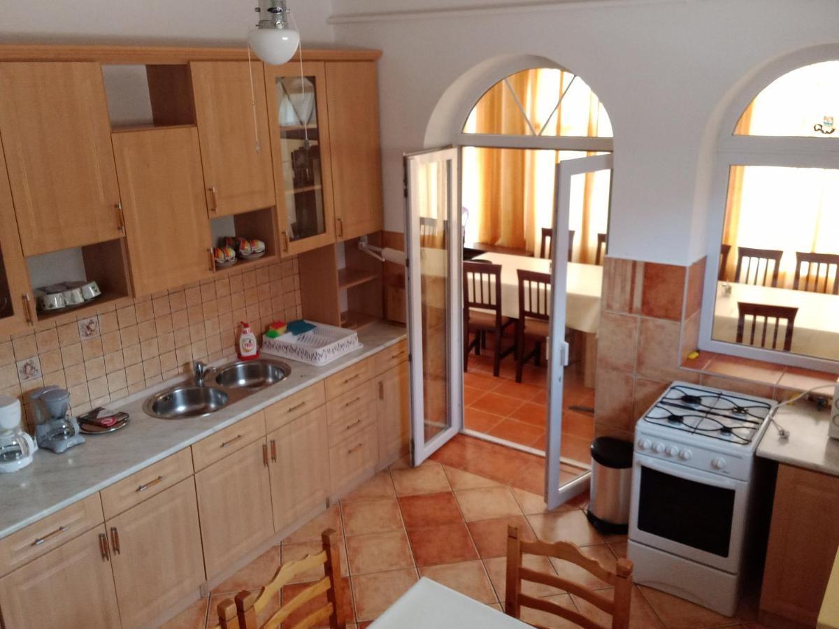 Ildimagdi Apartman Hajduszoboszlo Ngoại thất bức ảnh